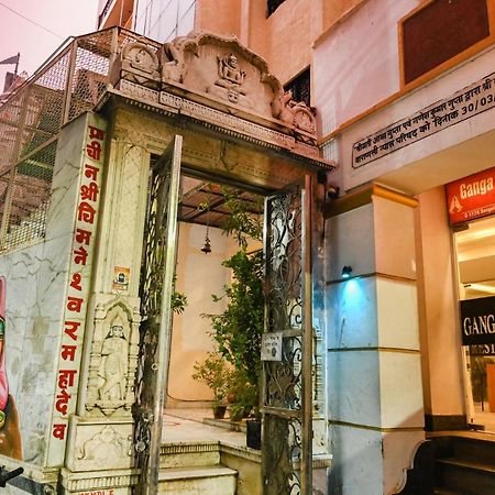 Ganga Darshanam Guesthouse At Dashashwamedh Ghat Varanasi Esterno foto