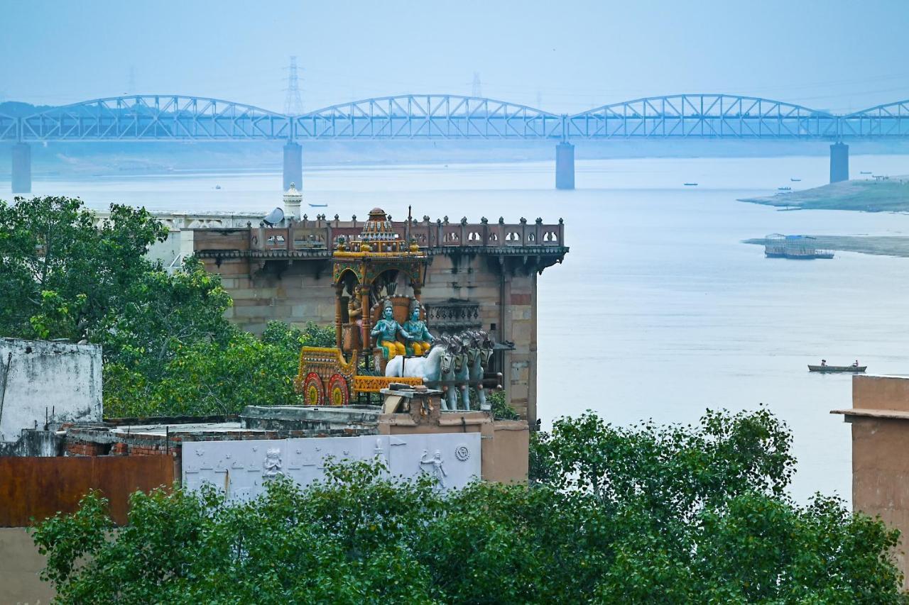 Ganga Darshanam Guesthouse At Dashashwamedh Ghat Varanasi Esterno foto