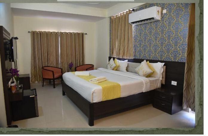 Ganga Darshanam Guesthouse At Dashashwamedh Ghat Varanasi Esterno foto