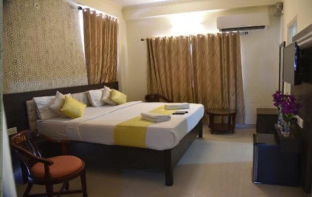 Ganga Darshanam Guesthouse At Dashashwamedh Ghat Varanasi Esterno foto